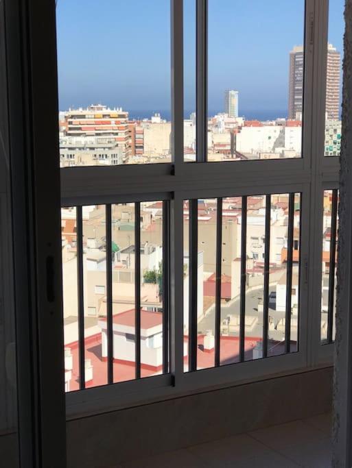 Apartamento Aitana.Esta A 2 Km De La Playa Andando Appartement Alicante Buitenkant foto